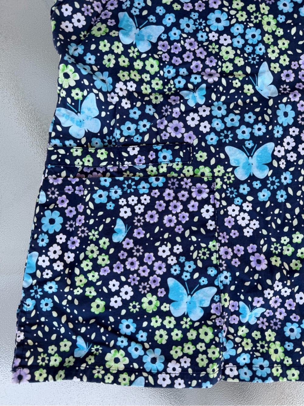 Cherokee Floral Butterfly V-Neck Stretch Scrub Top Medical Uniform ~ Women’s 2X - Picture 3 of 6